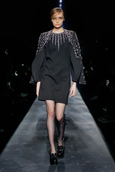 Look 59
